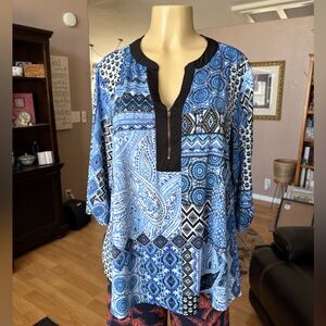 Front of Closet shades of blue 3/4 roll tab sleeves Vneck knit blouse-size 1X